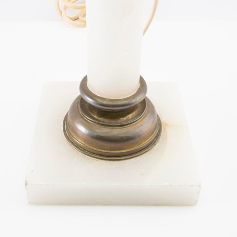 Bordslampa, empire-stil 1900-talets första hälft.