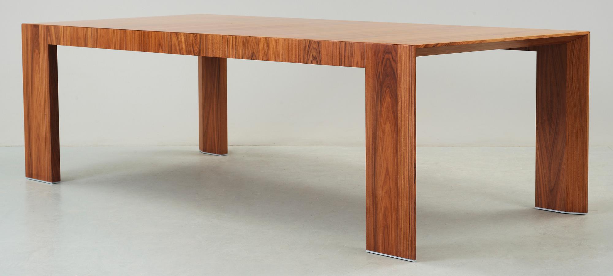 BORD, "El dom", Hannes Wettstein, Cassina, Italien, formgiven 2006.