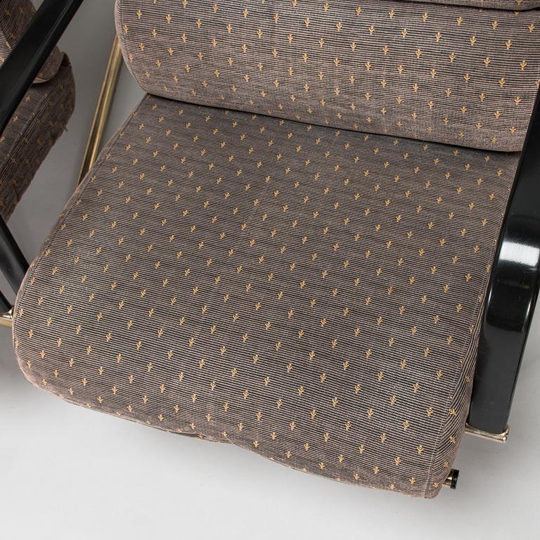 Yrjö Kukkapuro,  A pair of 1980s 'Remmi' armchairs for Avarte, Finland.