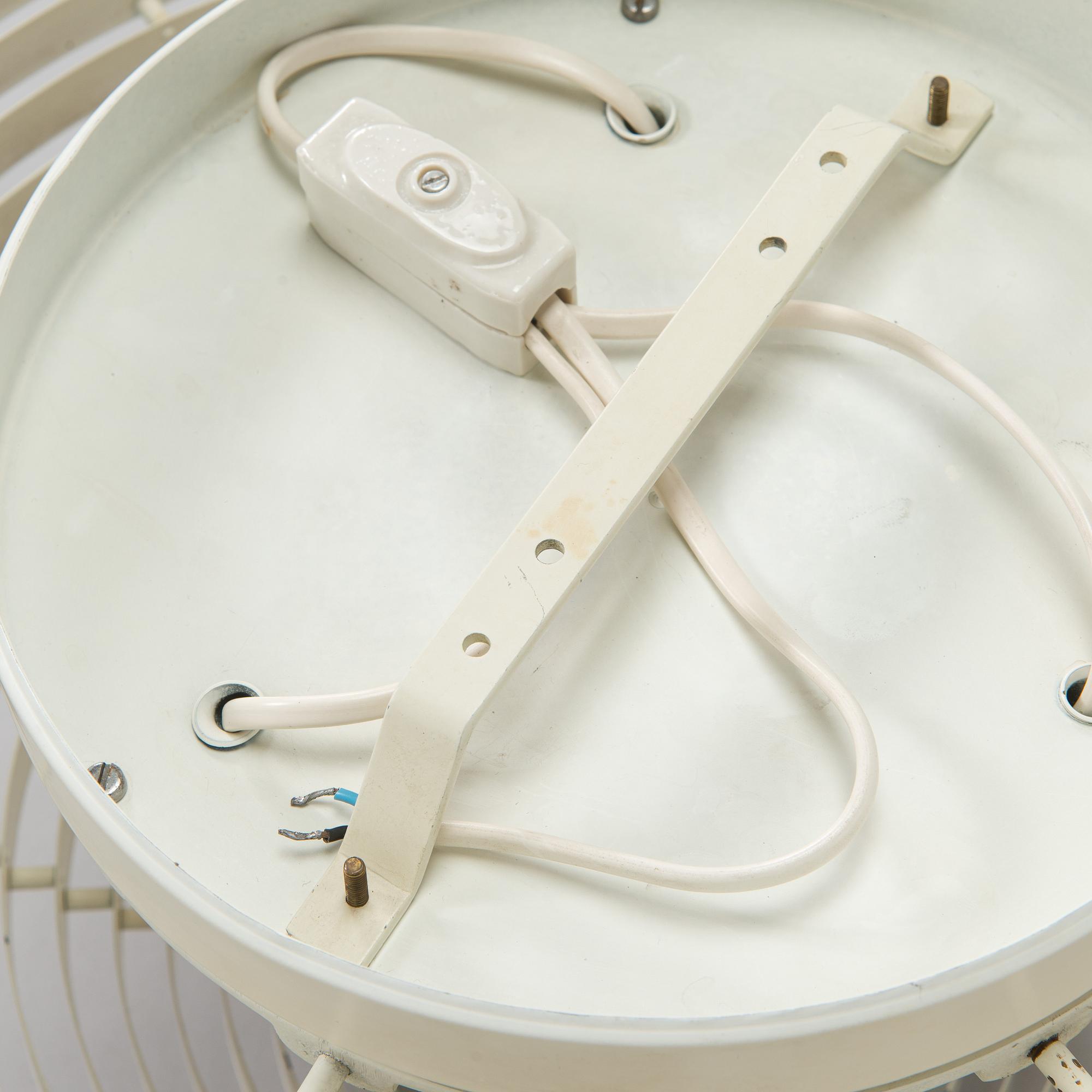 Alvar Aalto, 'A622B' ceiling light for Valaistustyö.