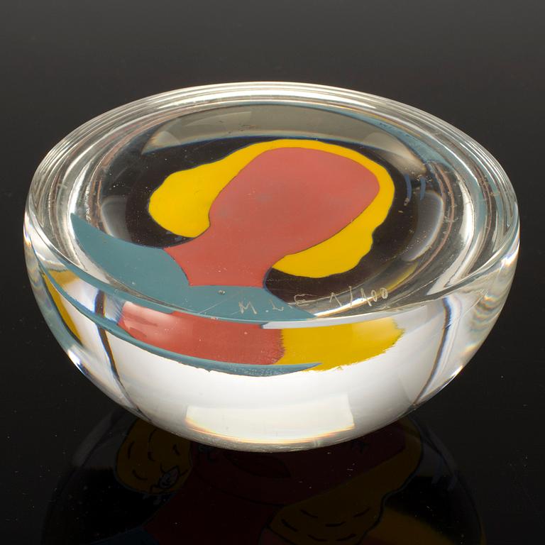 MARIE-LOUISE EKMAN, glass paperweight signed M.L.E and numbered 1/100.