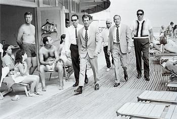 292. Terry O'Neill, Frank Sinatra, Miami Beach, 1968.