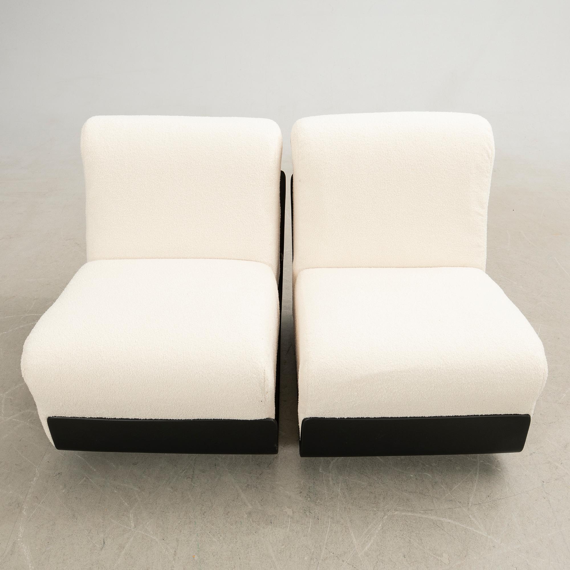 Armchairs, a pair, second half of the 20th century.
