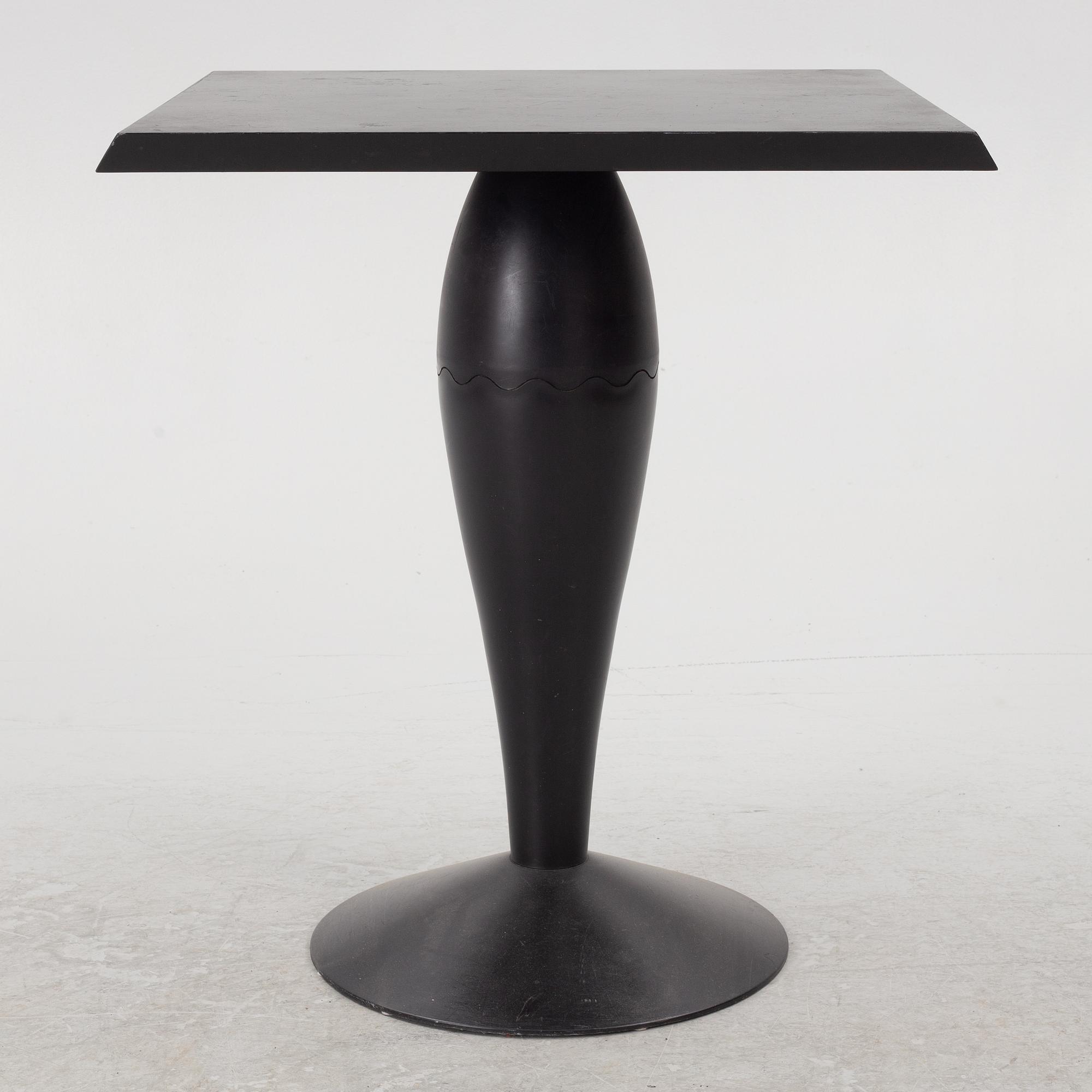 Philippe Starck, bord, "Miss Balú", Kartell, Italien.