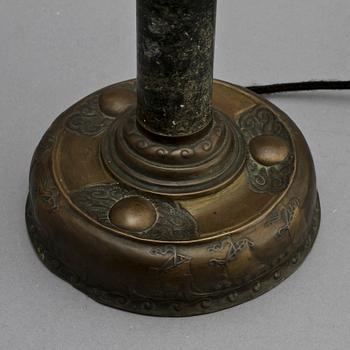 BORDSLAMPA, jugend, omkring 1910.