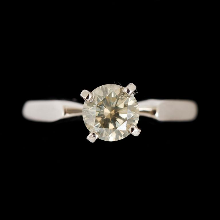 RING, 14k guld med briljantslipad diamant ca 0,91 ct. Vikt 3 g.