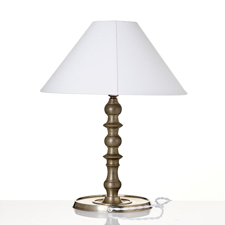 Estrid Ericson, a rare pewter table lamp model "A 87", Firma Svenskt Tenn, Stockholm, 1927.