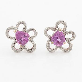 Earrings, Mandelstam, flower-shaped 18K white gold with pink drop-cut sapphires and brilliant-cut diamonds.