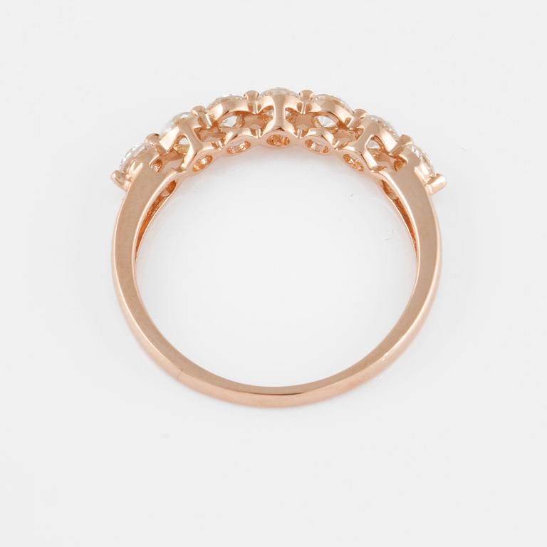 RING, med briljantslipade diamanter 0.573 ct.