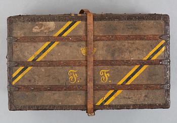 Louis Vuitton, TRUNK, Louis Vuitton, early 19th century.