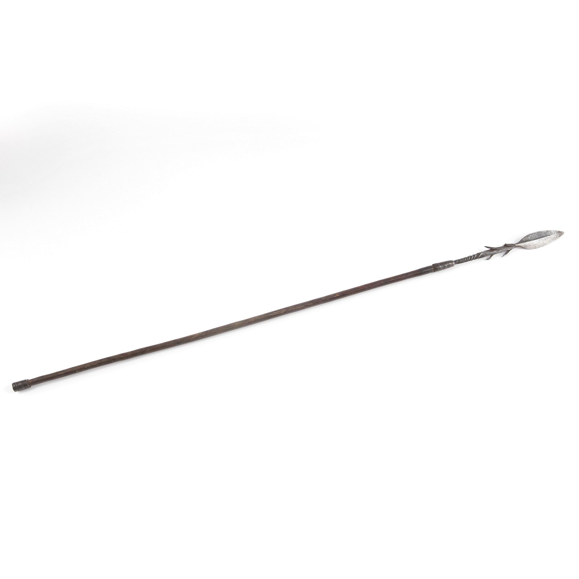 SPJUT SAMT KNIV, Bl.a Nordafrika, 1900-tal.