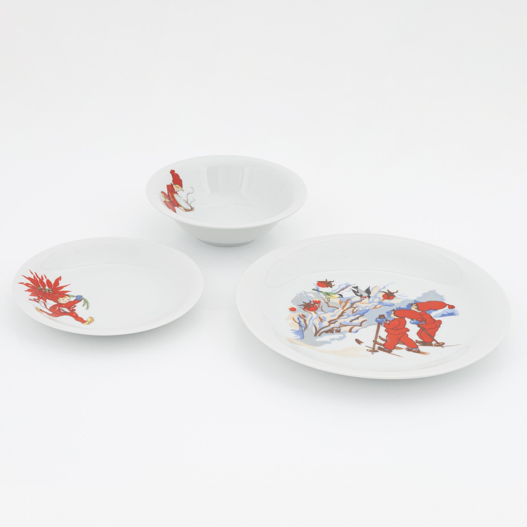 Aina Stenberg, servis, 24 delar, porslin, "Tomtejul", Rörstrand.