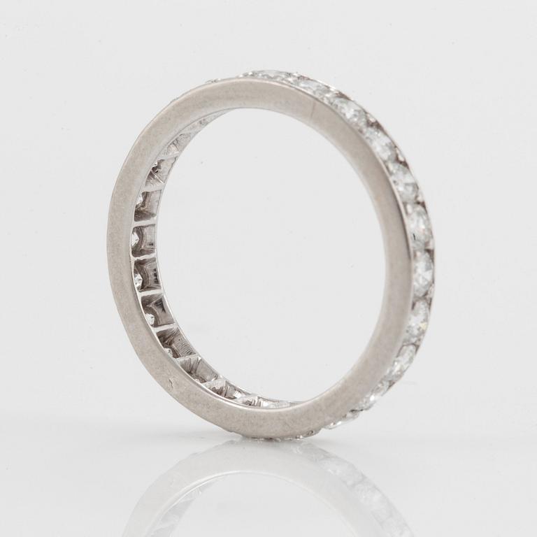 BOUCHERON.