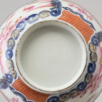 SKÅL, porslin, Kina, Qingdynastin, Qianlong (1736-95).