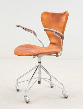 SKRIVBORDSSTOL, "Sjuan", Arne Jacobsen, Fritz Hansen.