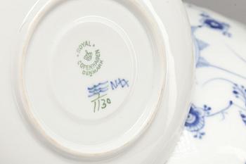 PARTI PORSLIN, 6 delar, "Musselmalet", Royal Copenhagen.