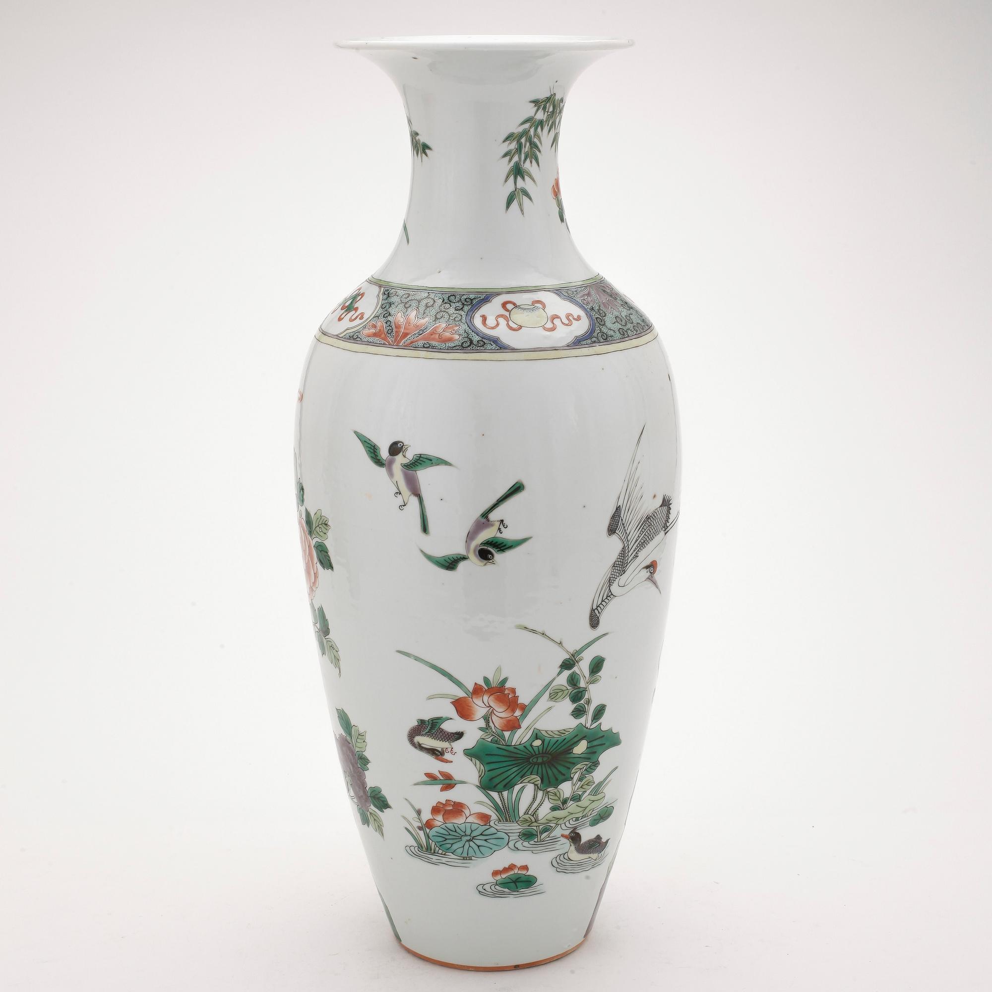 VAS, porslin, Kina, 1800-tal.