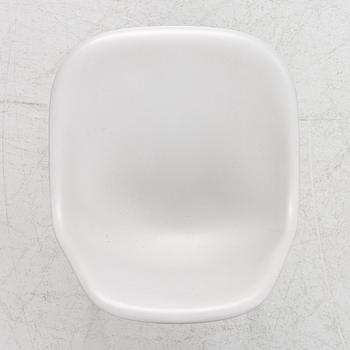 A collection of Vitra, 7 pieces.