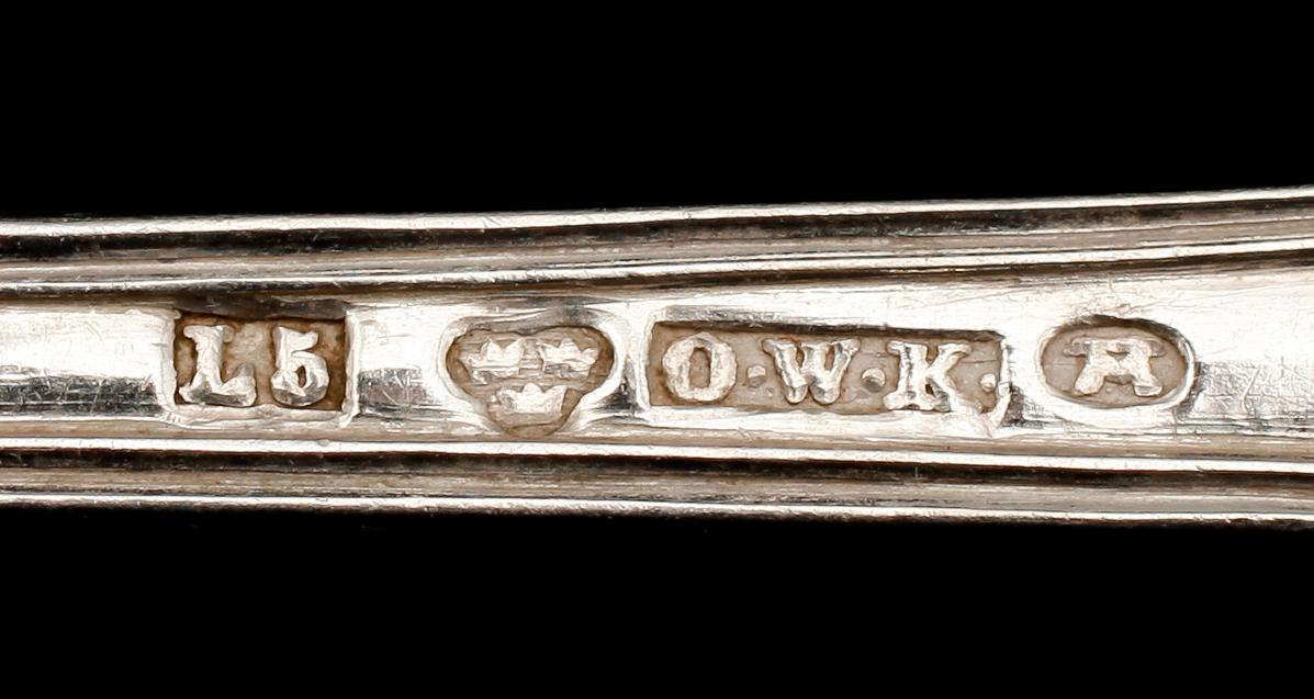 TESKEDAR, 12 st, silver, snarlika, bla 1886. Tot vikt 178 g.