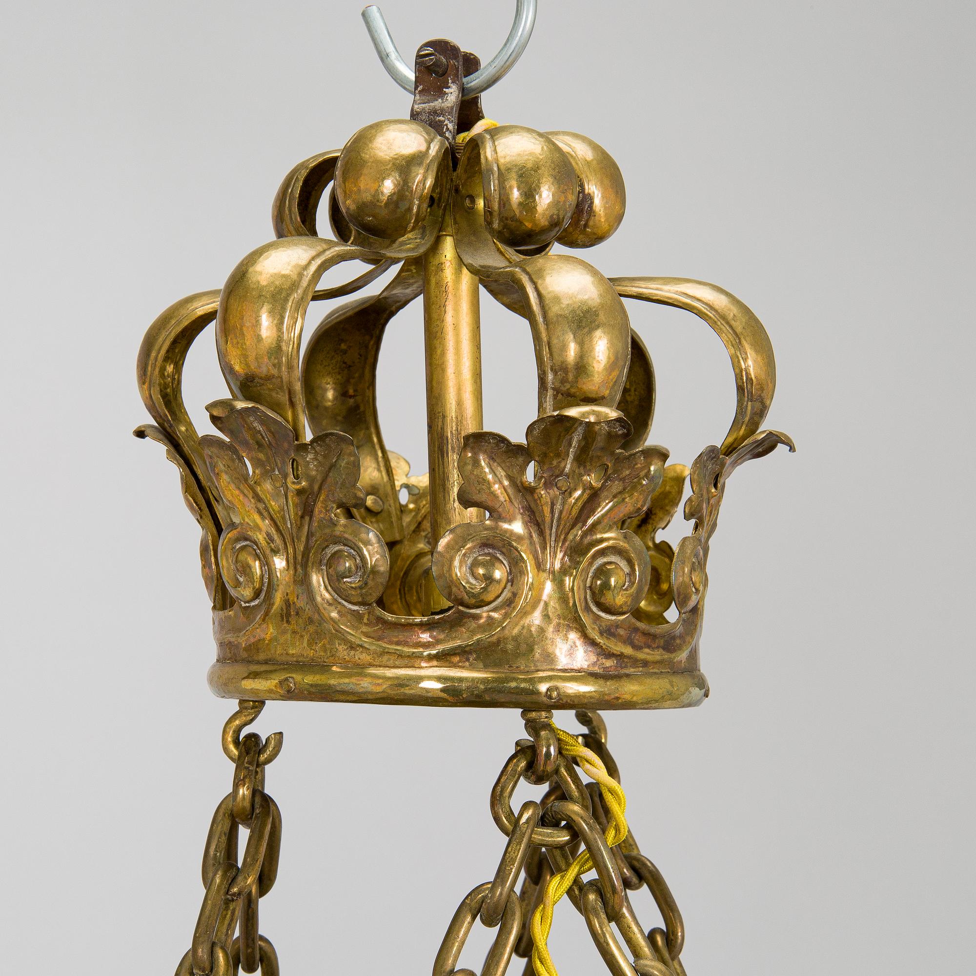 Kattokruunu, 1900-luvun alku.