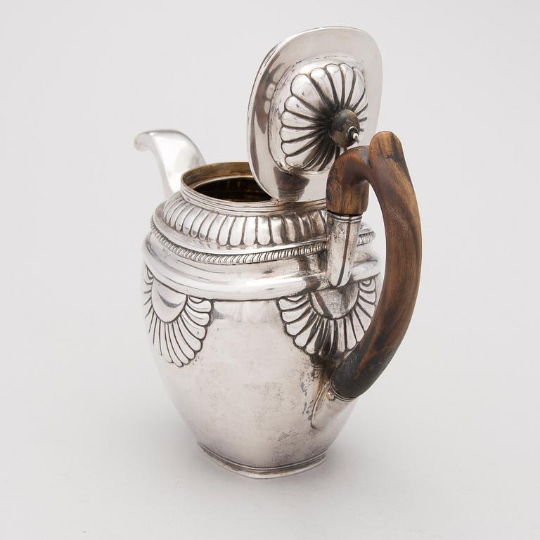 KAFFEKANNA, silver, mästarstämpel Alexander Yashinov (1795-1826), S:t Petersburg.