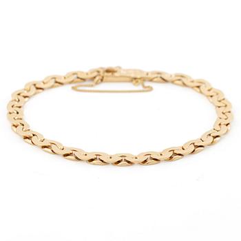 18K gold bracelet.