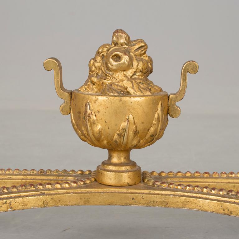 KONSOLBORD, gustaviansk stil. 1900-talets andra kvartal.