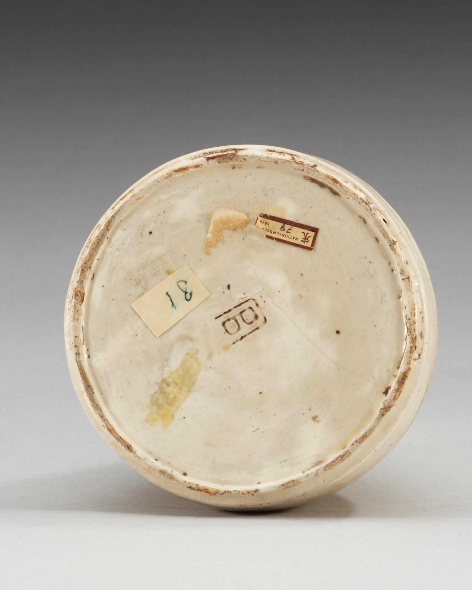 VAS, porslin. 1700-tal.