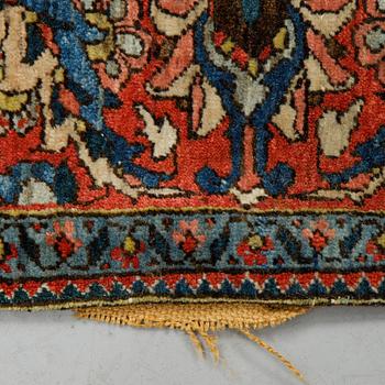 Matto, semi-antique Bakthiari, ca 200 x 138 cm.