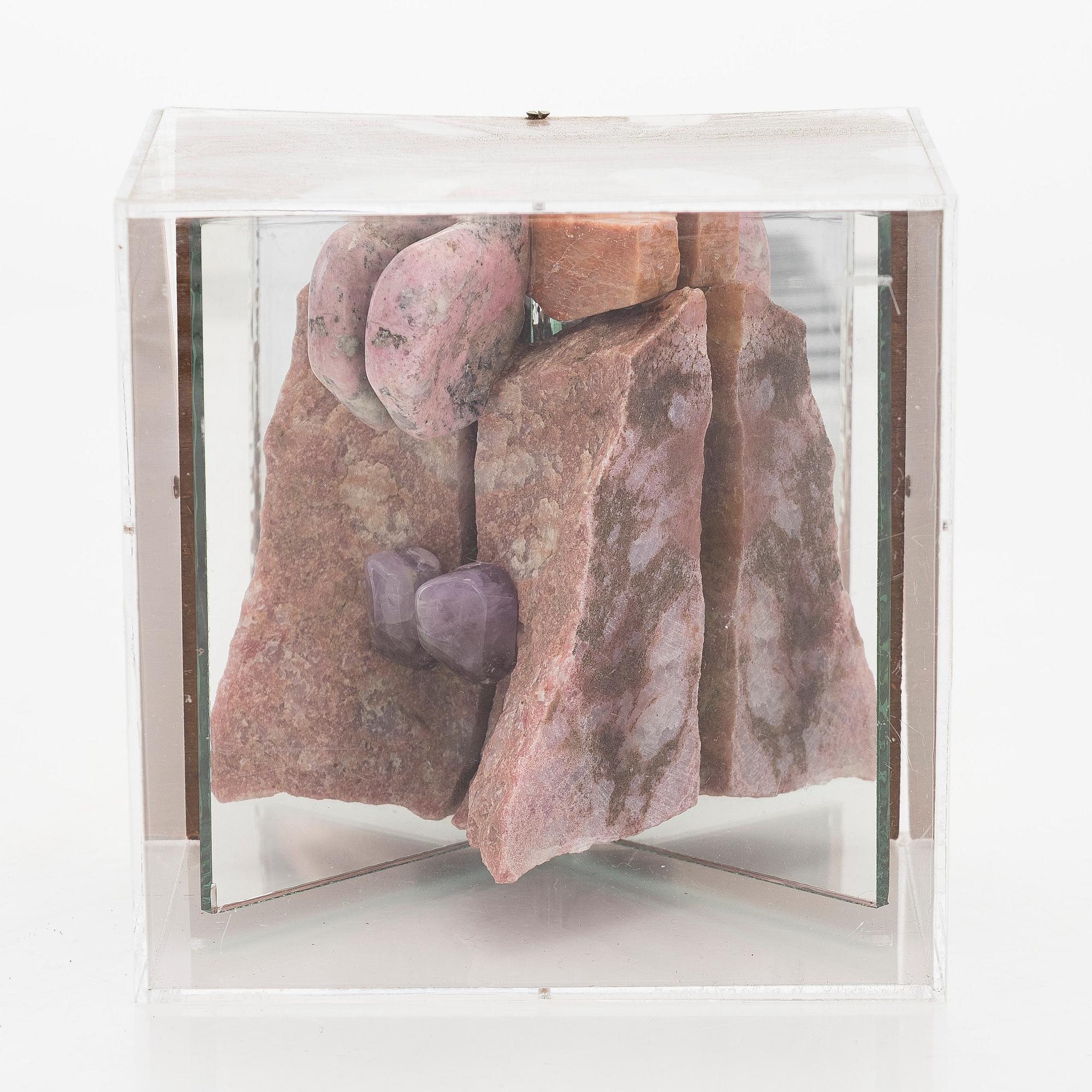 Francesca Mascitti-Lindh, Installation 'Camera Obscura'. Signed FML 2013.