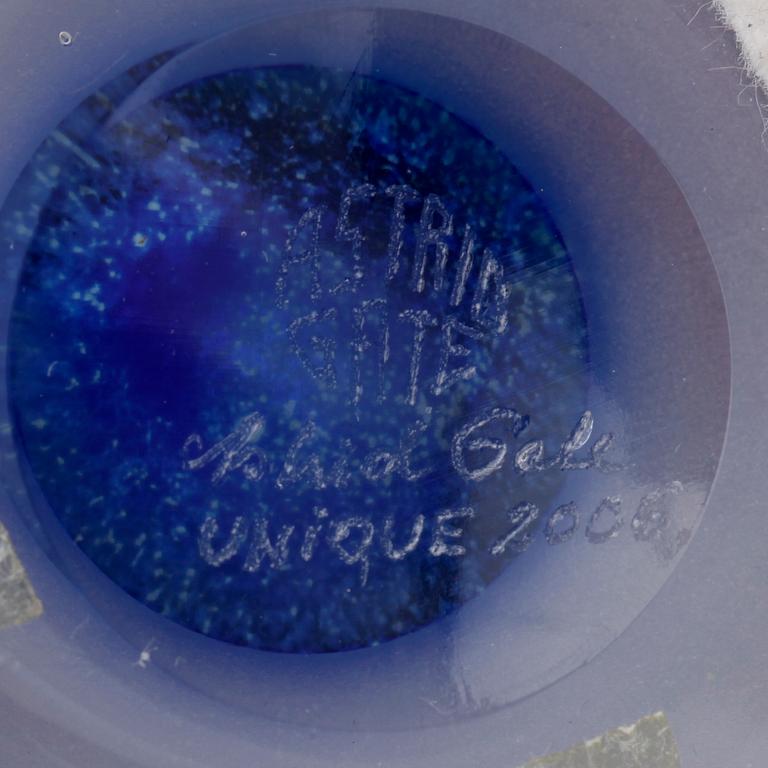 PARFYMFLAKONGER, 4 st, Astrid Gate, signerade och daterade.