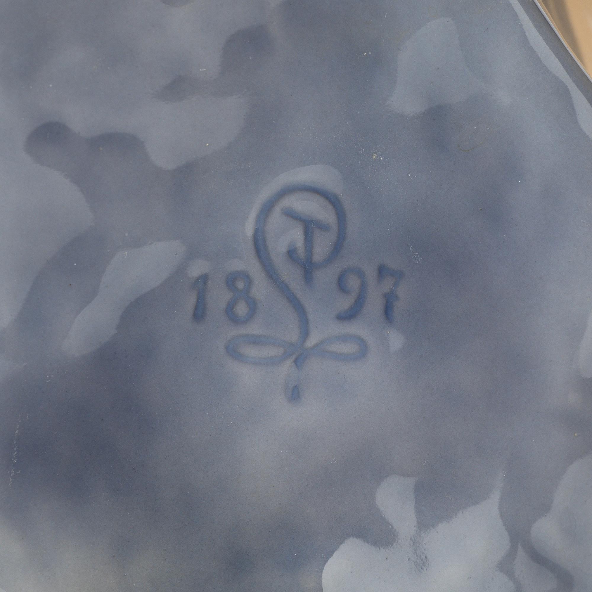 Royal Copenhagen, figurin, porslin, ”Kyssen”, Danmark, 1969-73.