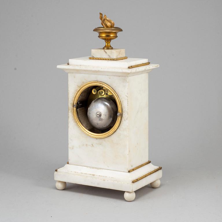 BORDSPENDYL, Empire, tidigt 1800-tal.