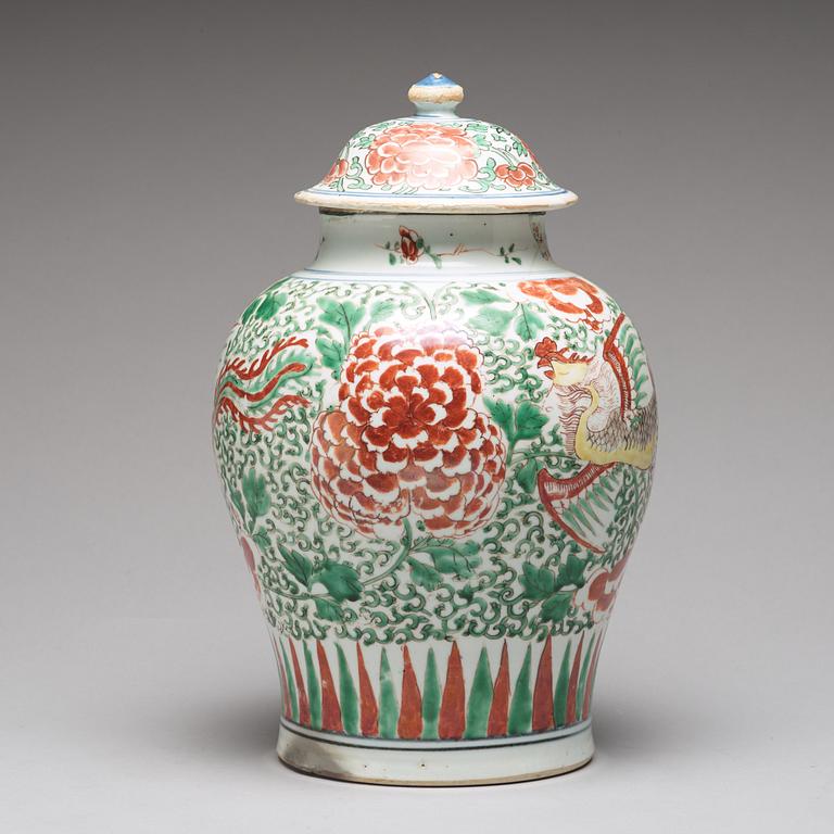 A wucai Transitional vase, 17th Century.