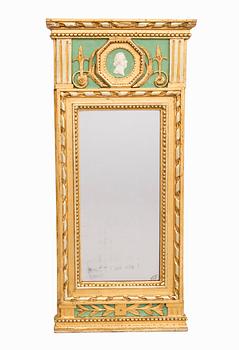 A gilded late Gustavian mirror around 1800.