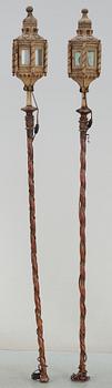 PROCESSIONSLYKTOR, ett par, 1800/1900-tal.