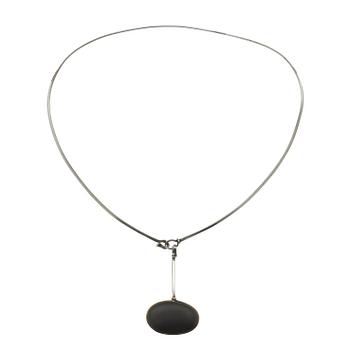 639. A Vivianna Torun Bülow Hübe necklace with a beach stone pendant, Stockholm 1964.
