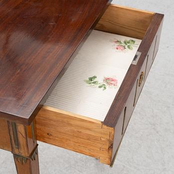 Sybord, sengustaviansk stil, omkring år 1900.