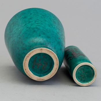 WILHELM KÅGE, vaser, 2 st, stengods, "Argenta", Gustavsberg, 1900-tal.