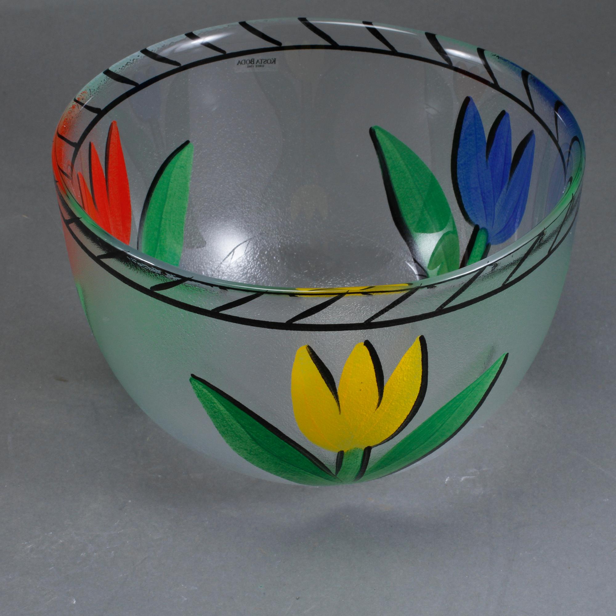 SKÅL och FAT, porslin, glas, Ulrica Hydman-Vallien, Kosta Boda, signerade, 1900-talets senare del.