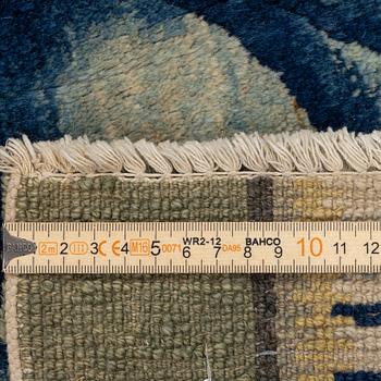 An antique Baotou rug, northern China, late Qing dynasty, around 1900. c. 252x151 cm.