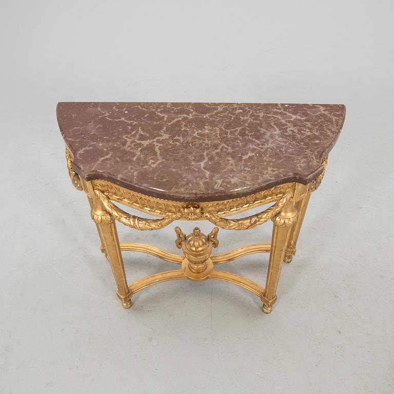 Console table in Gustavian style, first half of the 20th century.