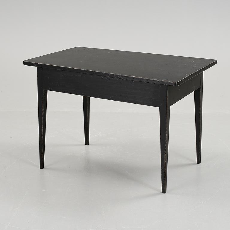 SKRIVBORD, omkring 1900.