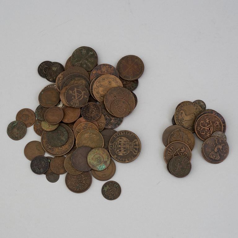 SAMLING ÄLDRE MYNT, 82 stycken, mestadels koppar, 1600 - 1800- tal.
