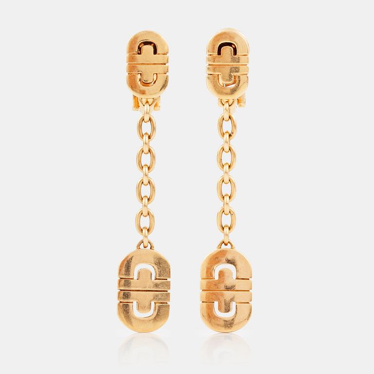 A pair of Bulgari "Parentesi" earrings.