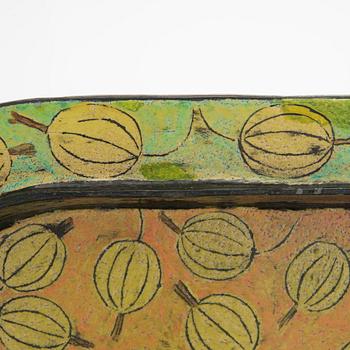 Birger Kaipiainen, a stoneware decorative dish signed Kaipiainen.