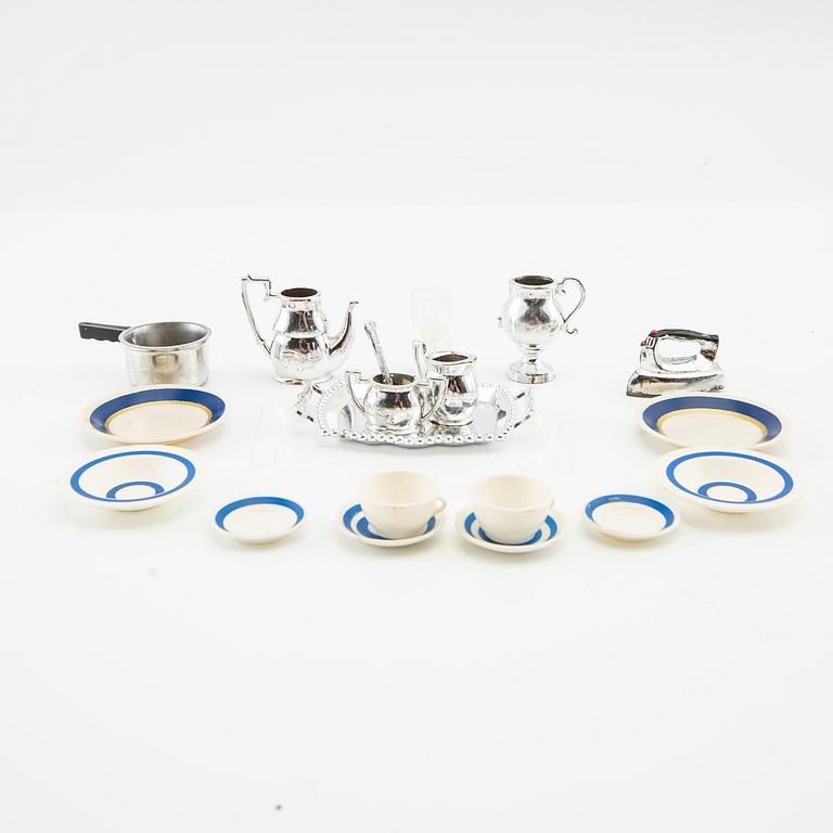 Barbie dolls, 2 pcs, vintage, "Bubble cut", clothes, accessories, and Barbie wardrobe.