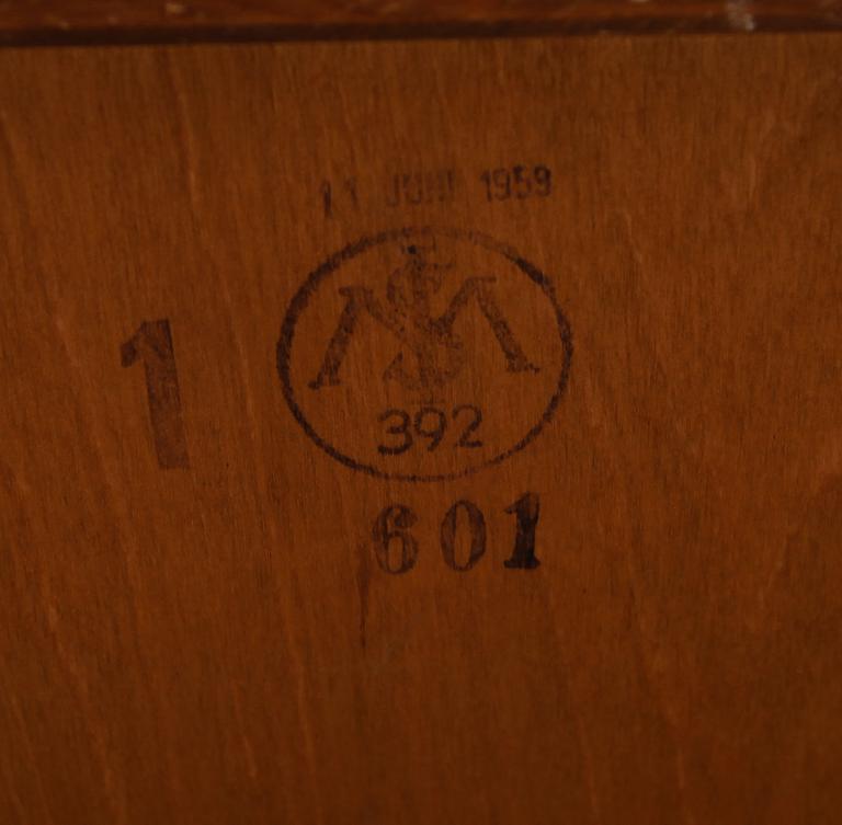 SIDEBOARD, Svenska Möbelfabrikerna, 1900-talets mitt.