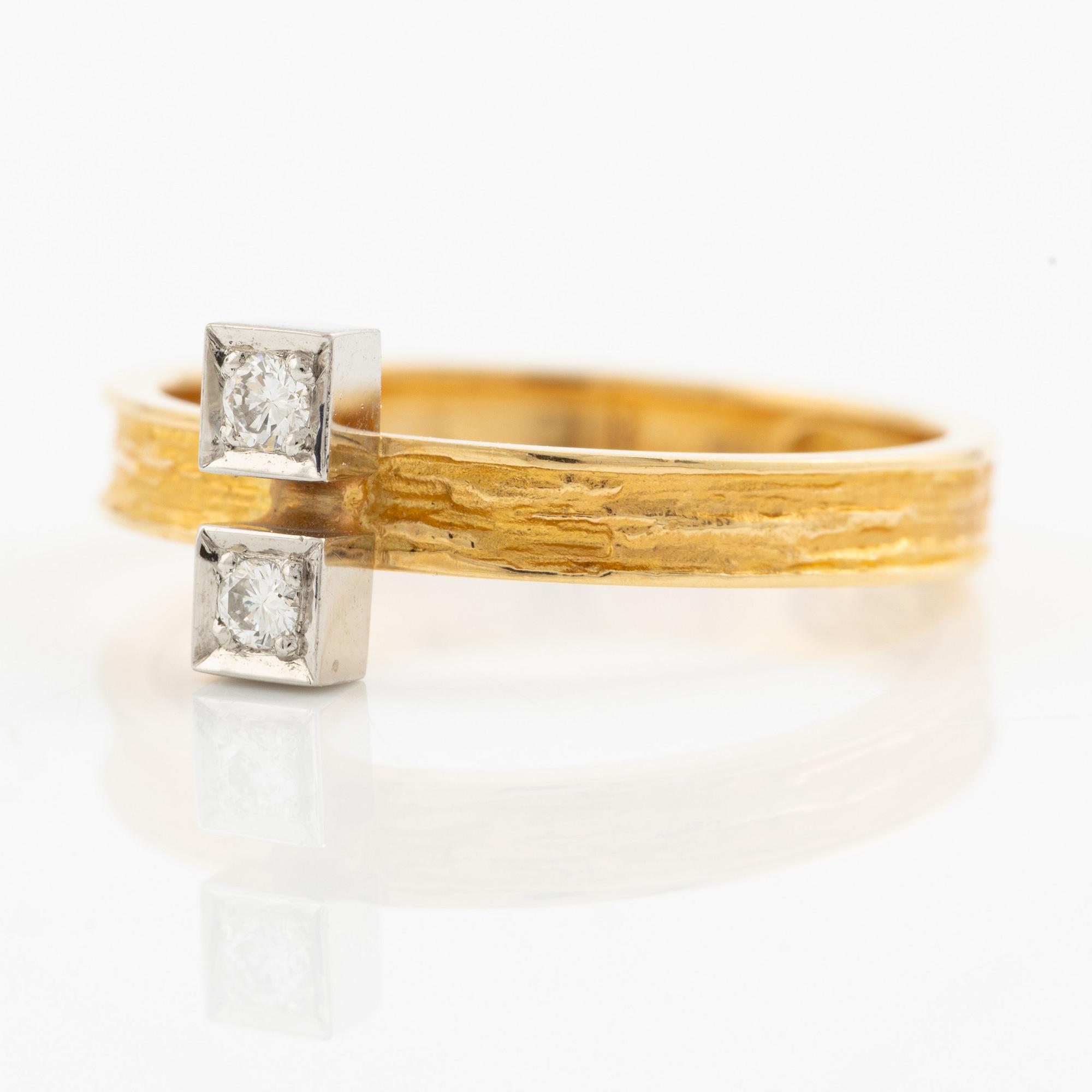 Lapponia, ring 18K with round brilliant-cut diamonds, Finland 1978.