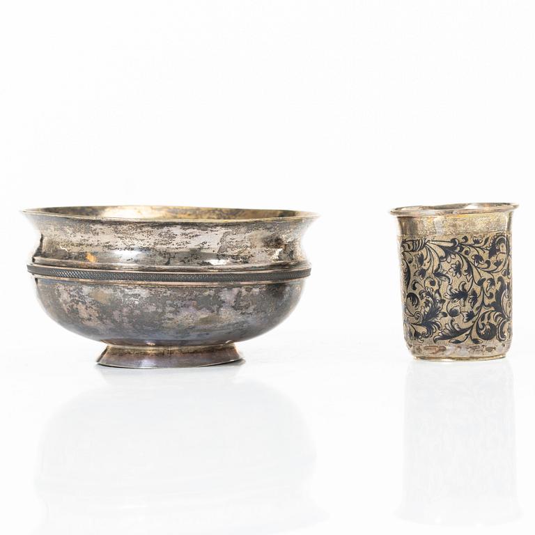Skål samt bägare, silver, Moskva 1814 resp 1851.